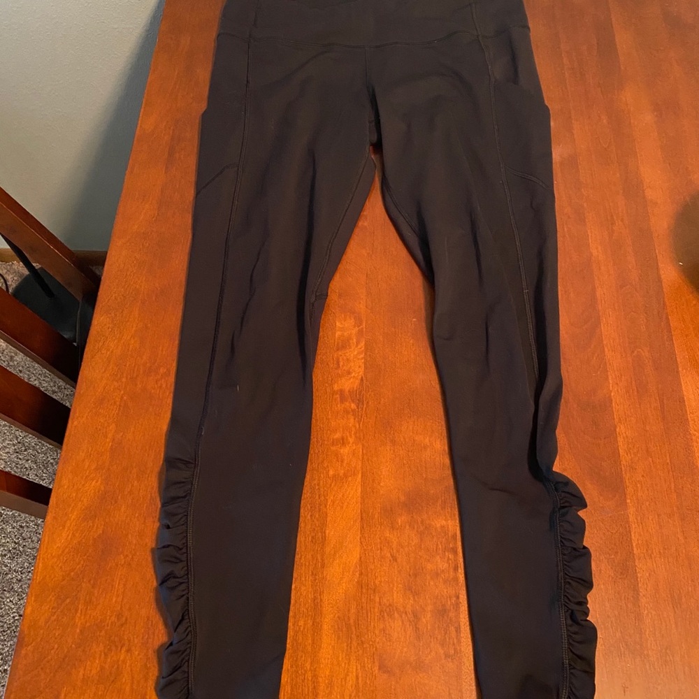 Lululemon leggings size 12